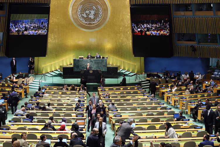 Netanyahu alone at the UN